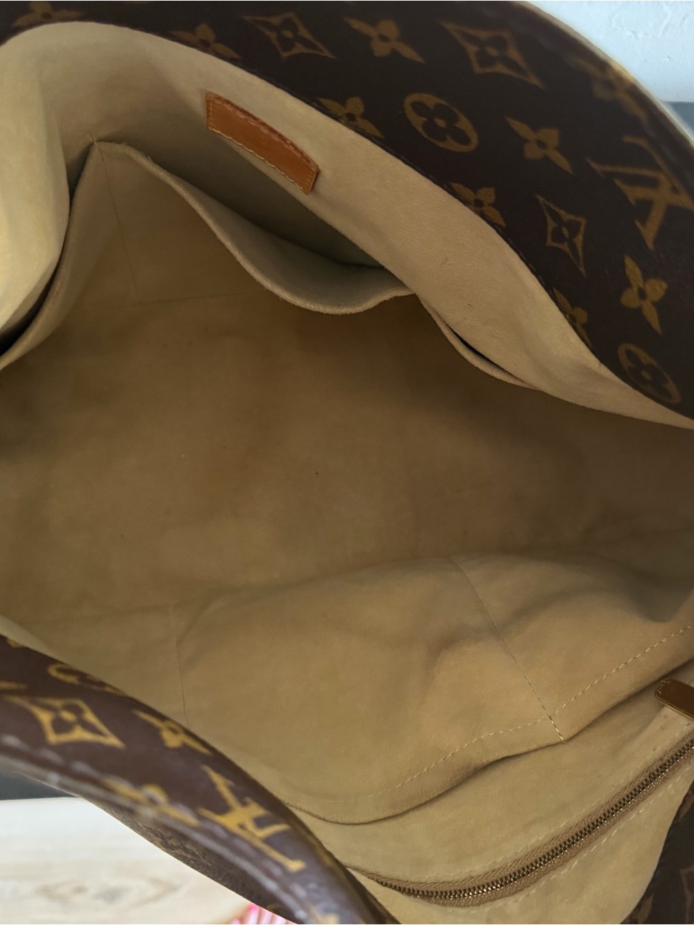 AUTHENTIC Louis Vuitton Artsy Monogram Canvas - Picture 9 of 16